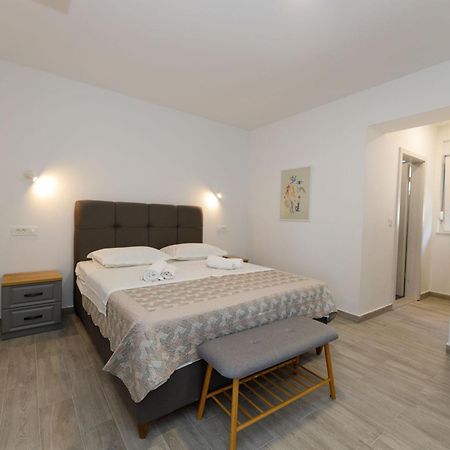 Apartman Maro Appartement Makarska Buitenkant foto